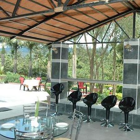 Cynosure Resort Madikeri Buitenkant foto